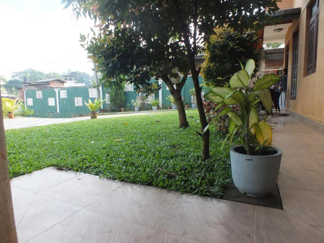 Hillsview Rest & Guest House มาตาเล ภายนอก รูปภาพ